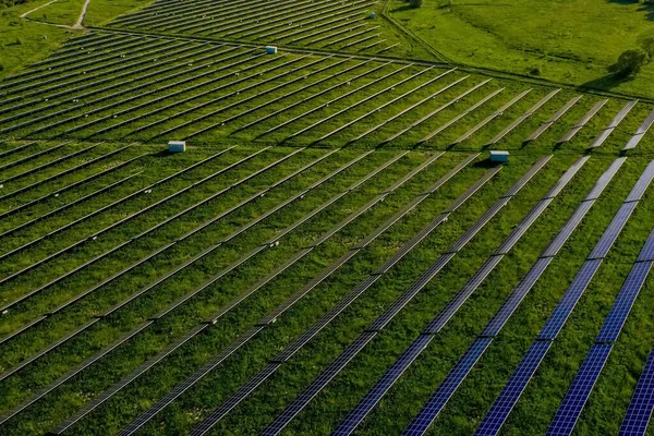 Ekoloji Güneş Enerjisi Enerji Panelleri Güneş Batımında Yeşil Enerji Elektriksel — Stok fotoğraf