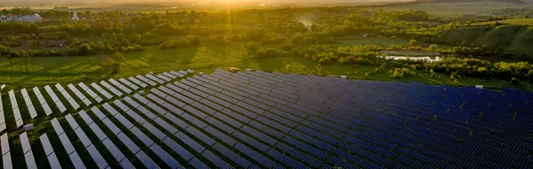 Ecología Paneles Centrales Solares Los Campos Energía Verde Atardecer Paisaje —  Fotos de Stock