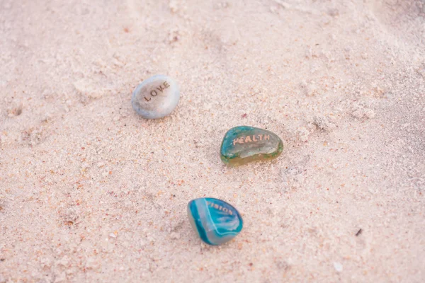 Piedras en la arena. — Foto de Stock