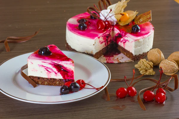 Bolo de queijo cereja — Fotografia de Stock