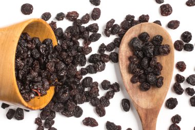 İçine bir kaşık kuru üzüm