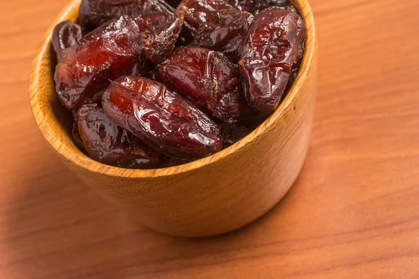 Dried Dates into a bowl. Tamara — Stock Photo, Image