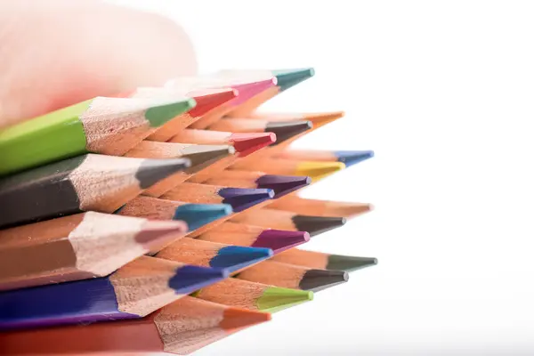 Çeşitli renk renkli kalemler — Stok fotoğraf