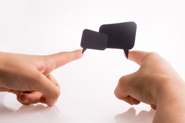 Diyalog kutuları tutan el