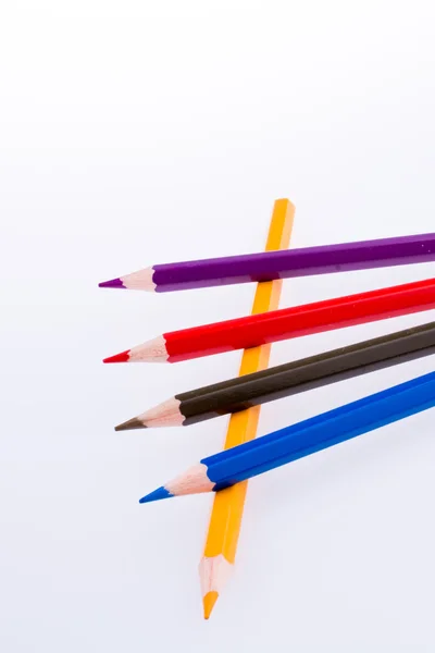 Дерев'яні кольорові олівці — стокове фото