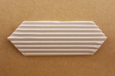 Desenli kağıt kesip