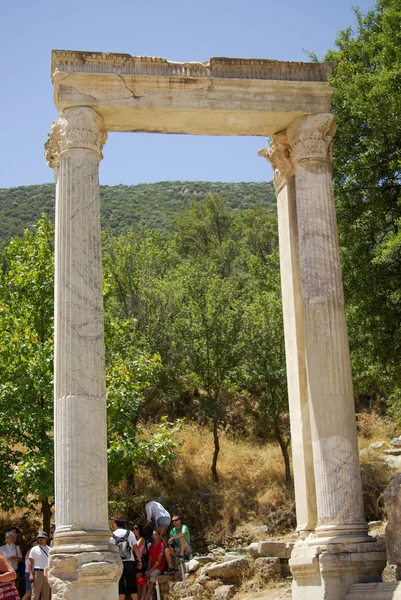 Πύλη Των Αδριανών Στην Έφεσο Της Τουρκίας — Φωτογραφία Αρχείου