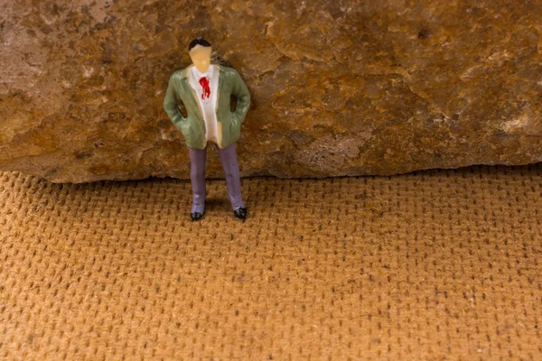 Humano em uma rocha — Fotografia de Stock
