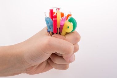 doğum günü mumlarımı elinde mektup 