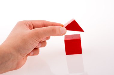 Küpleri ile el yapımı ev