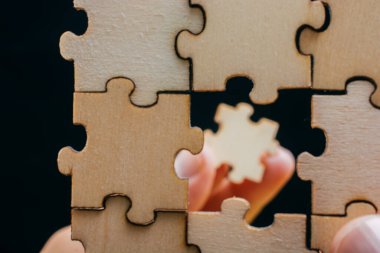 İş stratejisi problem çözme kavramı olarak yapboz parçası