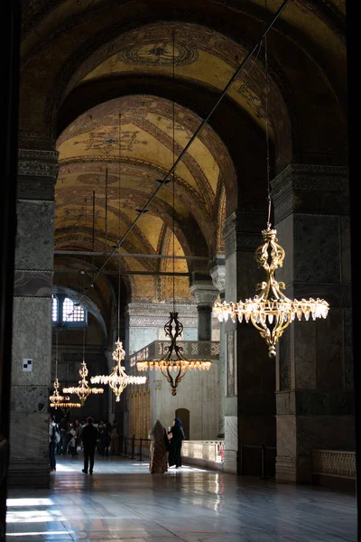 Красивая Мечеть Люстра Стамбуле Турция Видом — стоковое фото