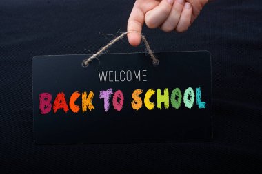 Davetiye, tanıtım posteri ve afiş için okul tasarım şablonu