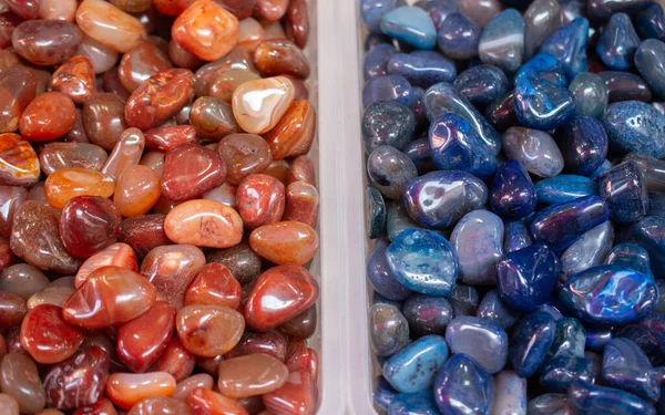 Çeşitli Renklerde Doğal Çeşitli Mineral Taşları — Stok fotoğraf