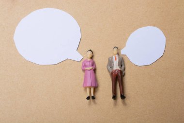 Fikir, düşünce ve konuşma için mini konuşma balonu