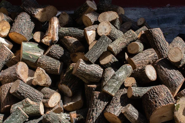 Brennholzstapel Holzstapel Für Den Kamin Vorbereitet — Stockfoto