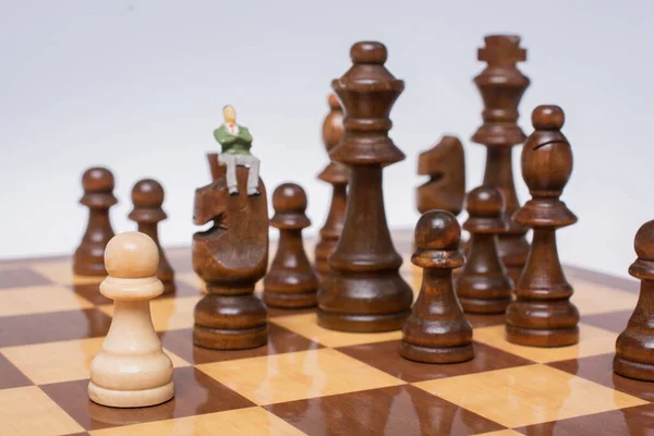 Мужское Мышление Шахматной Доске Стратегия Концепция Лидерства — стоковое фото