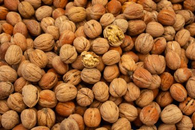 Tam ceviz arkaplanı. Sağlıklı organik gıda konsepti