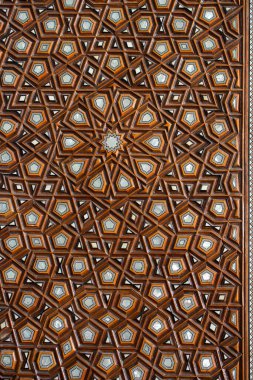 İnci kaküllerin Anası 'nın sanat örneği