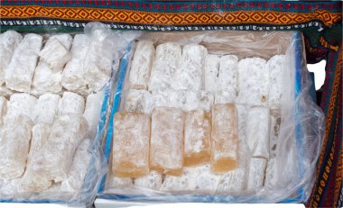 Doğulu tatlılar Türk lokumu. Türklerin lezzet çeşitleri.