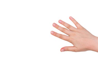 Beyaz arka planda el hareketlerini gösteren bir kadın.