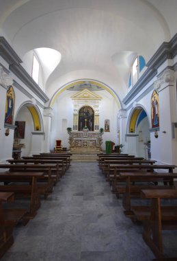 Cerro al Volturno, Isernia Eyaleti, Molise, İtalya - Aziz Peter ve Paul Kilisesi 'nin İçi
