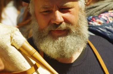 Cocullo, Abruzzo Gayda çalan adam