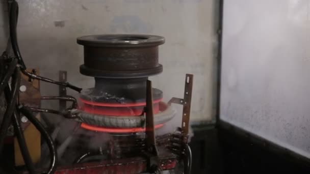 Moderní technologie zpracování kovů. Ultrazvukové. — Stock video