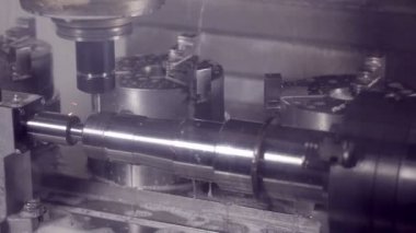 Delme freze Cnc makine üreten yüksek teknoloji cihazları endüstriyel fabrika.