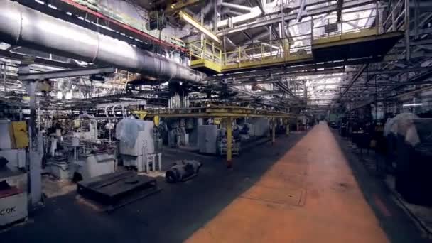 Промышленный завод внутри . — стоковое видео