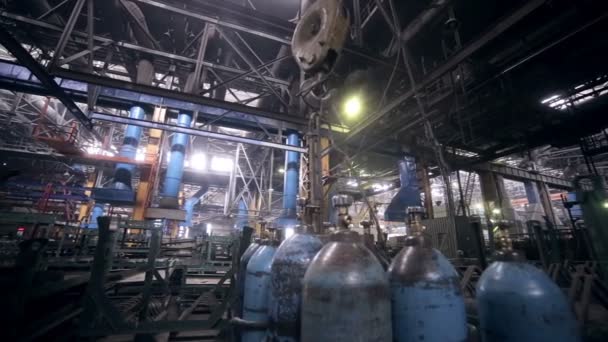 Robotics monteringslinje på en modern industriell fabrik. — Stockvideo
