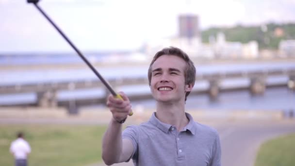 Young man making selfie. — Stock Video