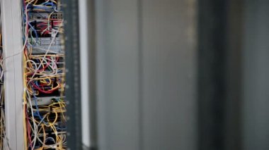 Veri Merkezi. Modern ağ cihazları - kablo ve kablo sunucular Linkler.