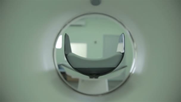 Detail of Computerized Tomography CT MRI Scanner machine. No people. — Stock Video