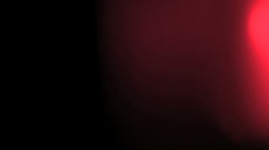 Kırmızı ışık sızıntısı mercek parlaması. 