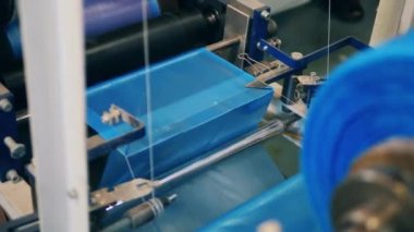 Plastik torba üretimi devrede