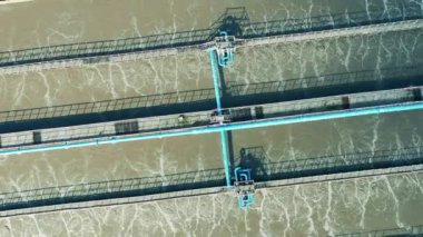 Atık su temizleme depolarının en üst görüntüsü. Su yönetimi kavramı.