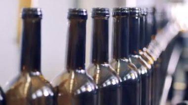 Şarap şişesi taşıyıcısını kapat