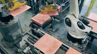 Biyonik mekanizmalar bakır plakaların yerini değiştiriyor.