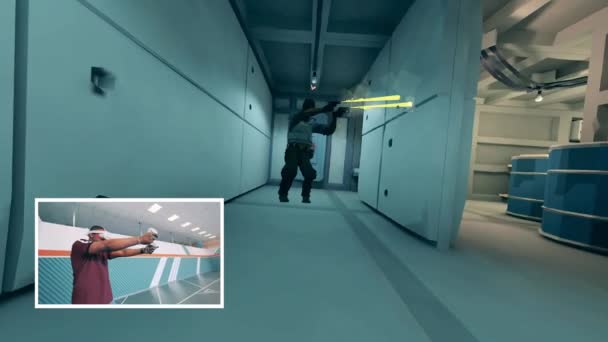 Videojuego de realidad aumentada. Dos pantallas con una simulación VR y un jugador masculino jugando — Vídeo de stock