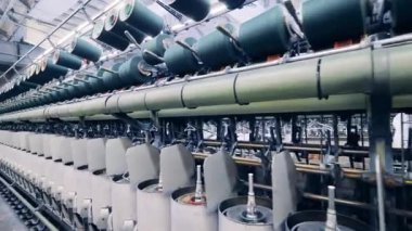 Endüstriyel dikiş makinelerinde iplik makaraları