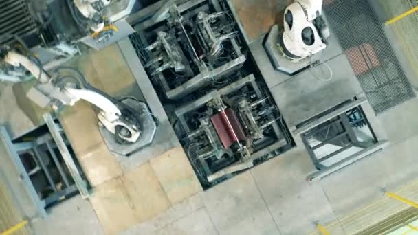 Impianto di produzione del rame con un complesso di macchinari robotici — Video Stock