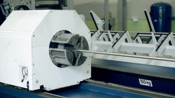 Processamento de metais em uma planta moderna . — Vídeo de Stock
