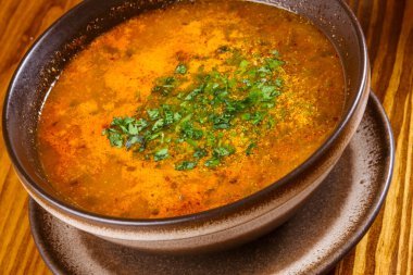 Kharcho. Baharatlı Gürcü çorbası