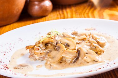 Mantarlı Dana madalyon