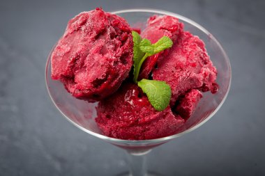 Berry dondurma. seçici odak, üstten görünüm. 