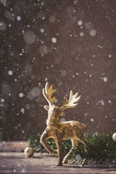 Weihnachtskarten Konzeption Weihnachten Spielzeug Hirsch Dekoration Mit Weihnachtsbaum Zweig Und — Stockfoto