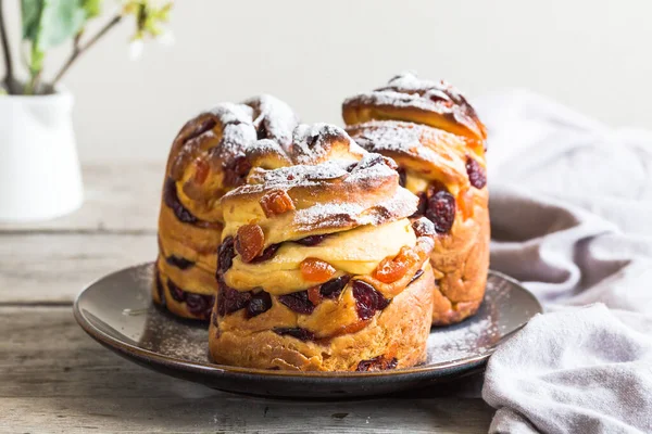 Panetone Kulich Craffin Sobre Fondo Madera Pan Pascua Kozunak Copia — Foto de Stock