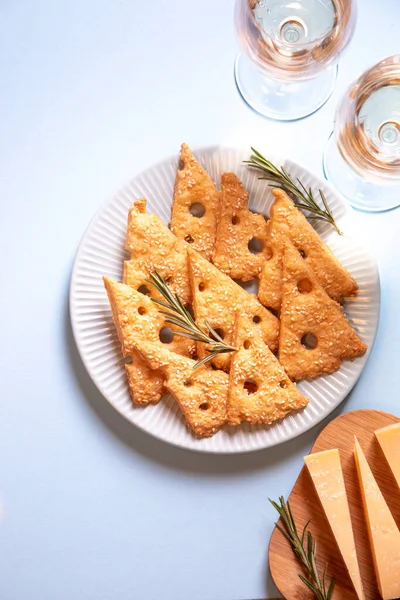 Parmezaanse Hartige Koekjes Met Rozemarijn Zoute Kaaskoekjes Een Gezonde Snack — Stockfoto