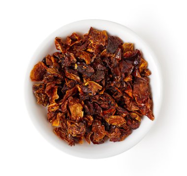 domates gevreği beyaz üzerinde yukarıdan izole kase